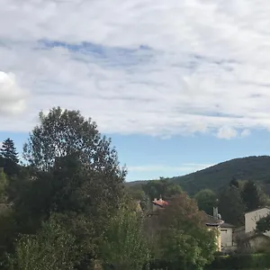 ravissant-studio-dans-cadre-verdoyant.hotels-rhonealpes.com/