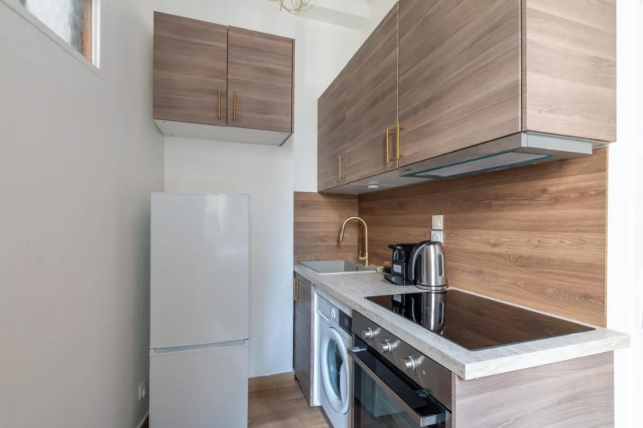 Appartement Metro Alexandre Dumas Paris